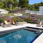 En Con Piscina Privada, Aire Acondicionado, 3 Hab. - Es-323-46 *
