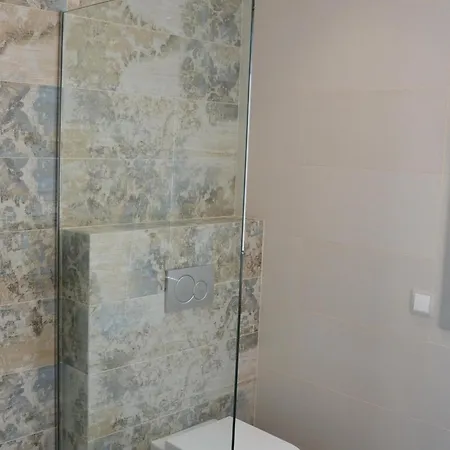En Con Piscina Privada, Aire Acondicionado, 3 Hab. - Es-323-46 *