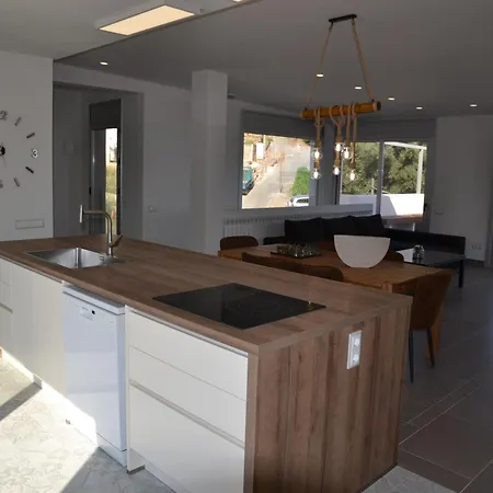 En Con Piscina Privada, Aire Acondicionado, 3 Hab. - Es-323-46 * L'Estartit